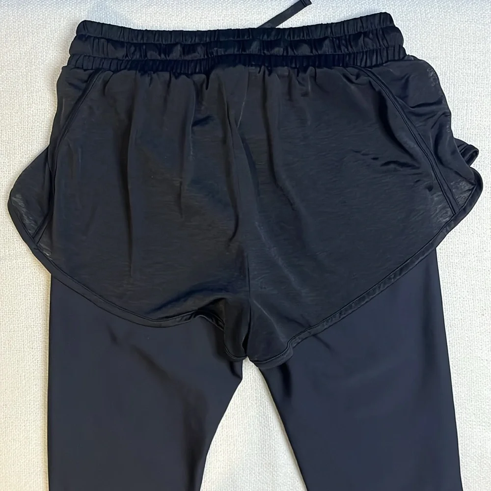 ALO Yoga capri‎ cropped leggings w shorts 2 in 1 high waisted size S